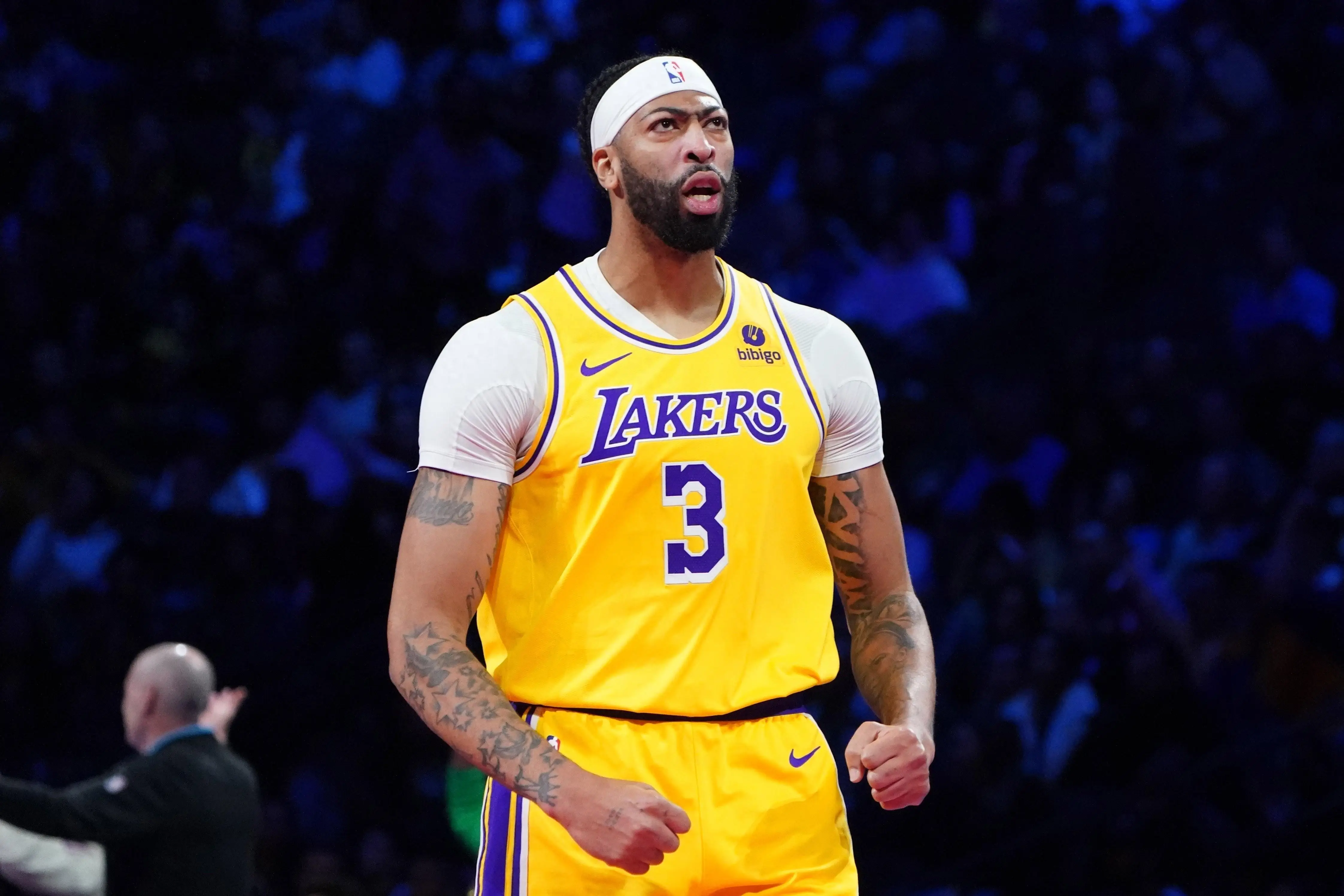 虎扑体育-浓眉哥连续三场比赛得分超过重返赛场，IG不断突破！引发球迷热议(92年总决赛开拓者阵容)