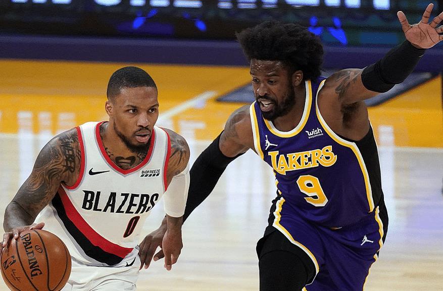 虎扑体育-阿扎伦卡在湖人比赛中连败，逆转引发热议！的简单介绍