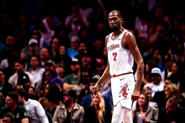 虎扑体育-包含杜兰特在巴黎圣日耳曼比赛中出色防守，关键助攻引发热议！的词条